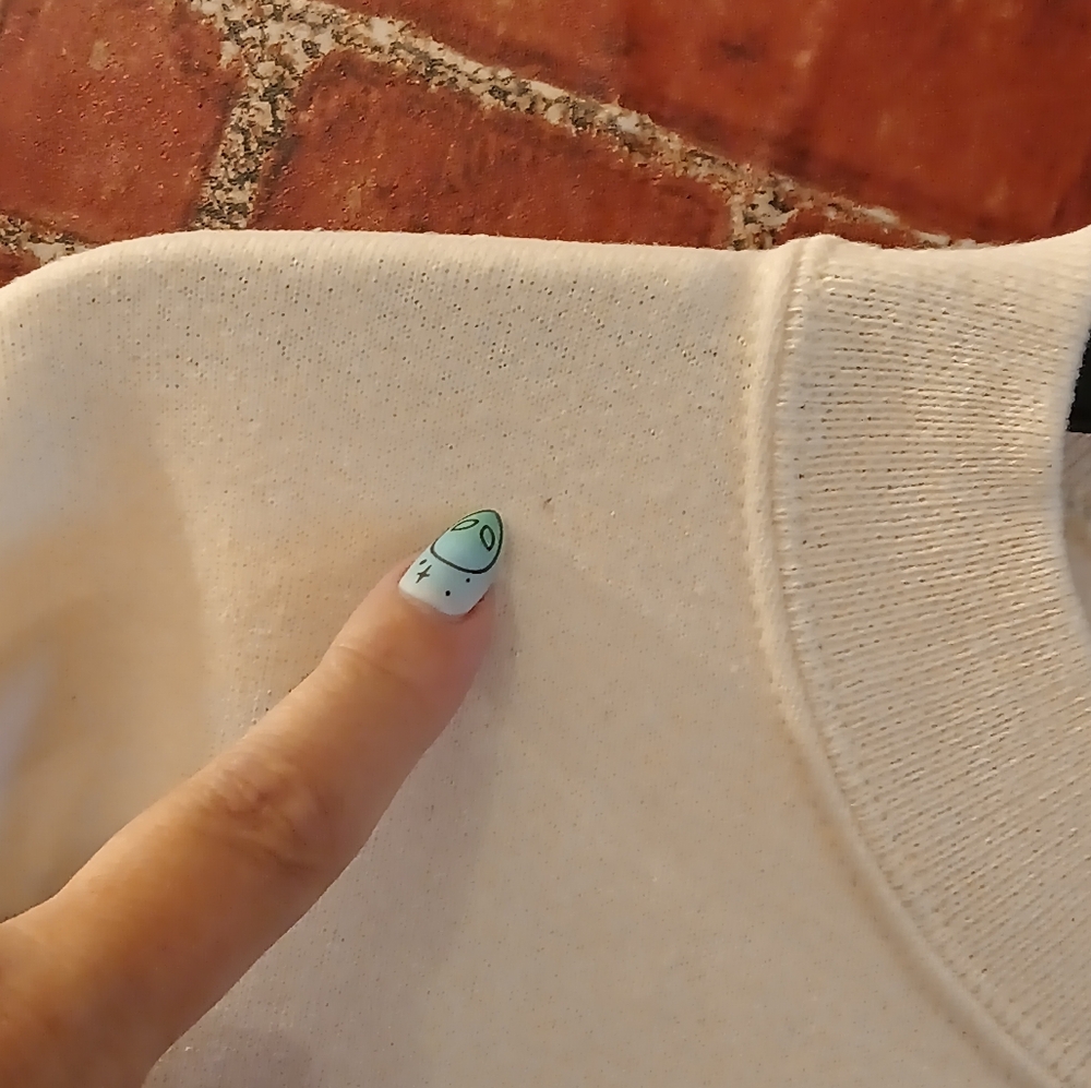 𝑱𝒆𝒓𝒛𝒆𝒆𝒔 𝟗𝟎'𝒔 𝑨𝒑𝒑𝒍𝒆 𝑷𝒂𝒕𝒕𝒆𝒓𝒏 𝐖𝐡𝐢𝐭𝐞 𝑺𝒘𝒆𝒂𝒕𝒔𝒉𝒊𝒓𝒕 - Picture 6 of 8